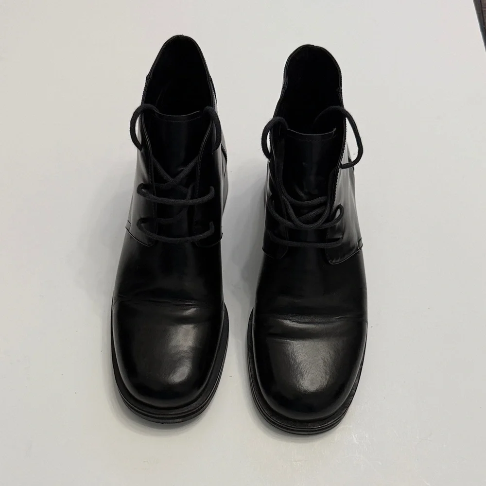 Cole Haan Sleek Black Chukka Boots size 7 - Picture 3 of 6